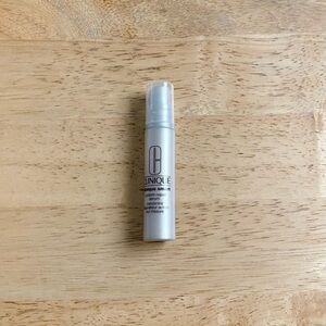 🎀2/25🎀 10 ML Clinique Smart Repair Face Serum Mini